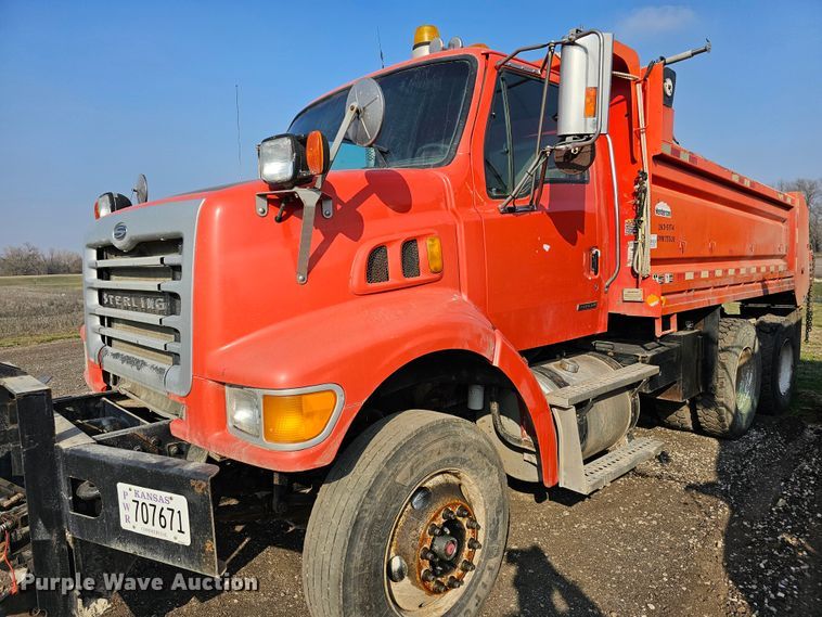 image for item MA9285 2006 Sterling L7500 dump truck