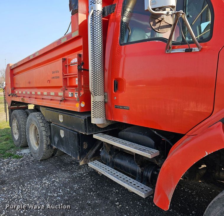 image for item MA9285 2006 Sterling L7500 dump truck