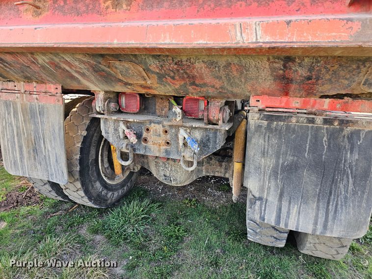 image for item MA9285 2006 Sterling L7500 dump truck