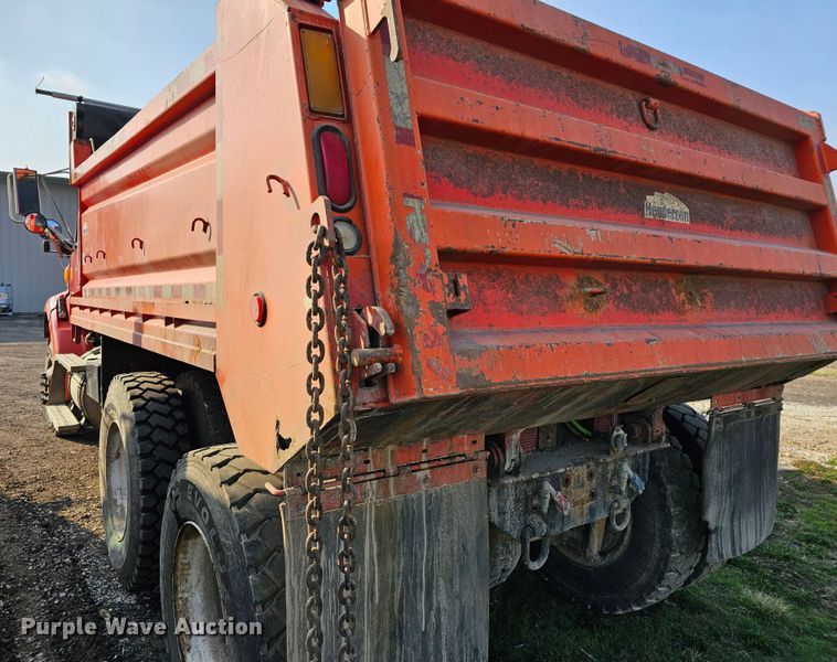 image for item MA9285 2006 Sterling L7500 dump truck