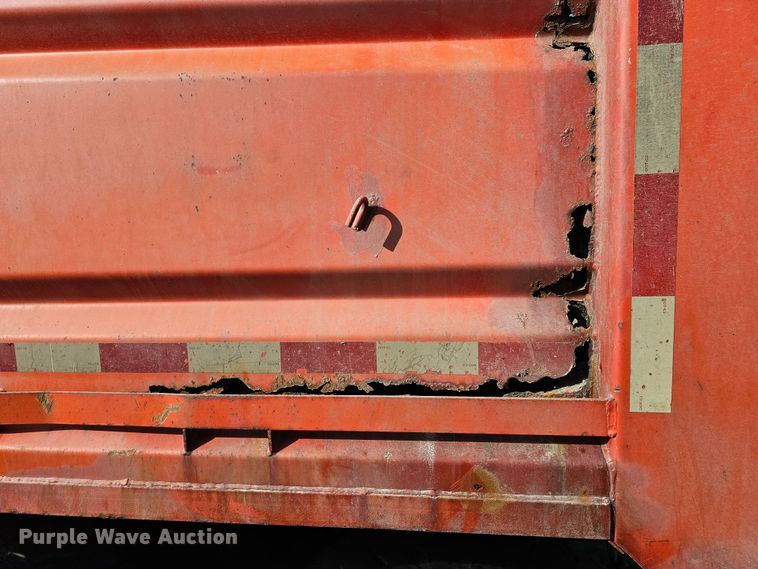 image for item MA9285 2006 Sterling L7500 dump truck