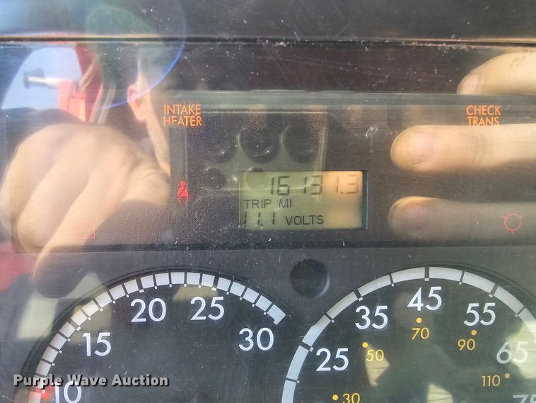 image for item MA9285 2006 Sterling L7500 dump truck