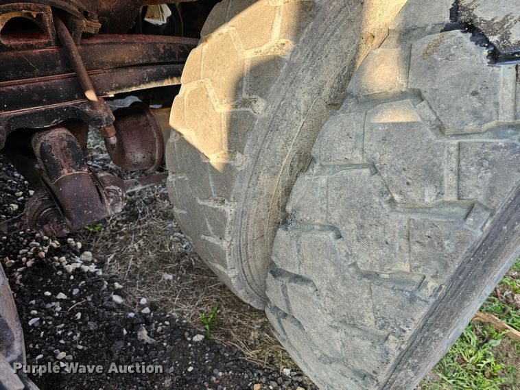 image for item MA9285 2006 Sterling L7500 dump truck