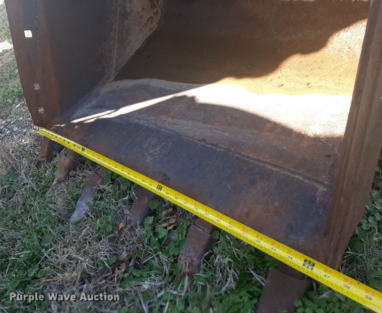 image for item MA9290 Backhoe bucket