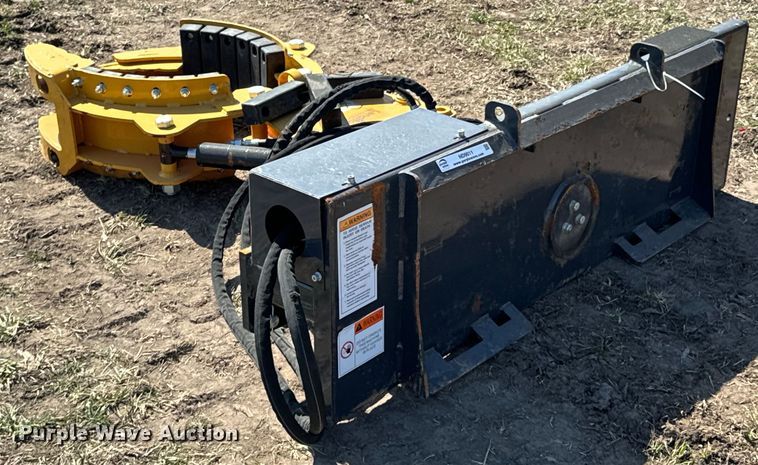 image for item ND9011 2023 LandHonor RG-11-5000G skid steer grapple