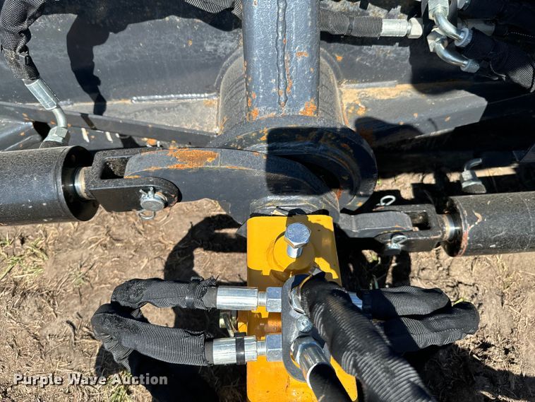 image for item ND9011 2023 LandHonor RG-11-5000G skid steer grapple