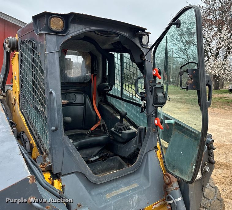 image for item ND9051 2020 John Deere 332G skid steer loader