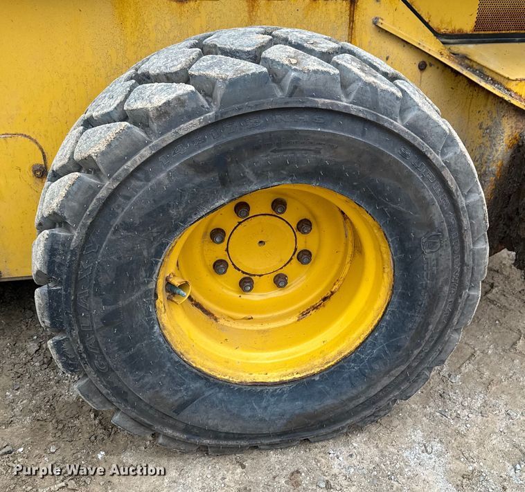 image for item ND9051 2020 John Deere 332G skid steer loader