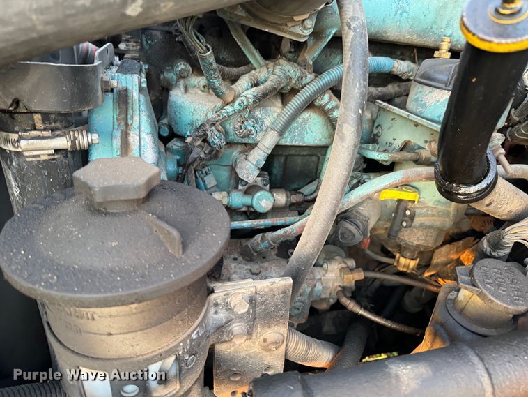 image for item ND9053 2006 International   4300 bucket truck