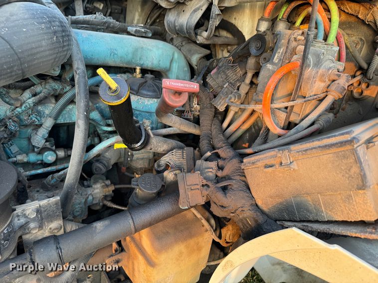 image for item ND9053 2006 International   4300 bucket truck