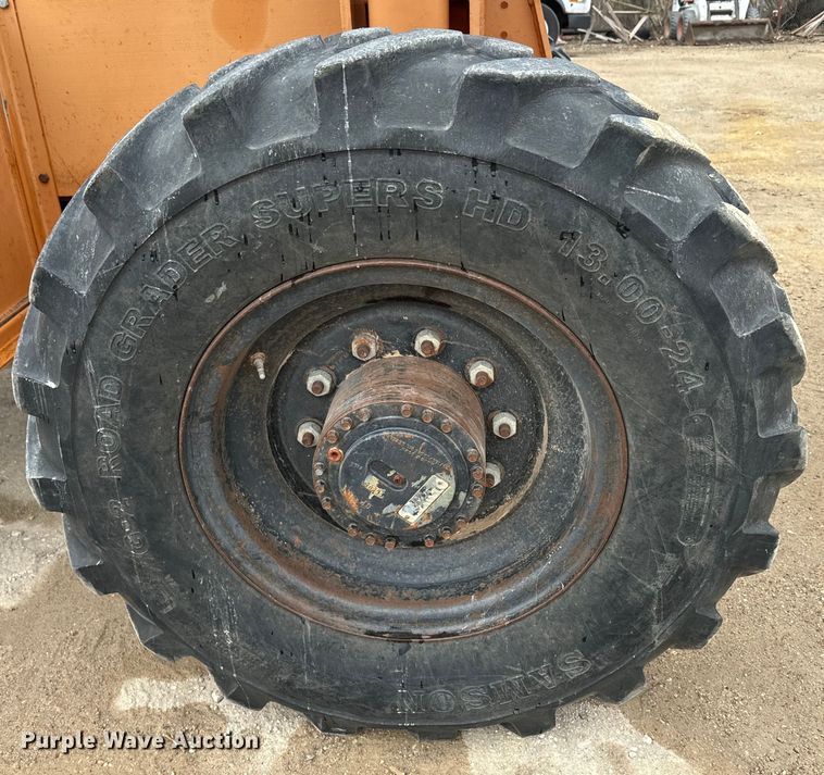 image for item NF9435 Lull 644B-37 telehandler