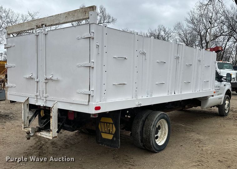 image for item NF9436 2000 Ford F550 Super Duty dump truck