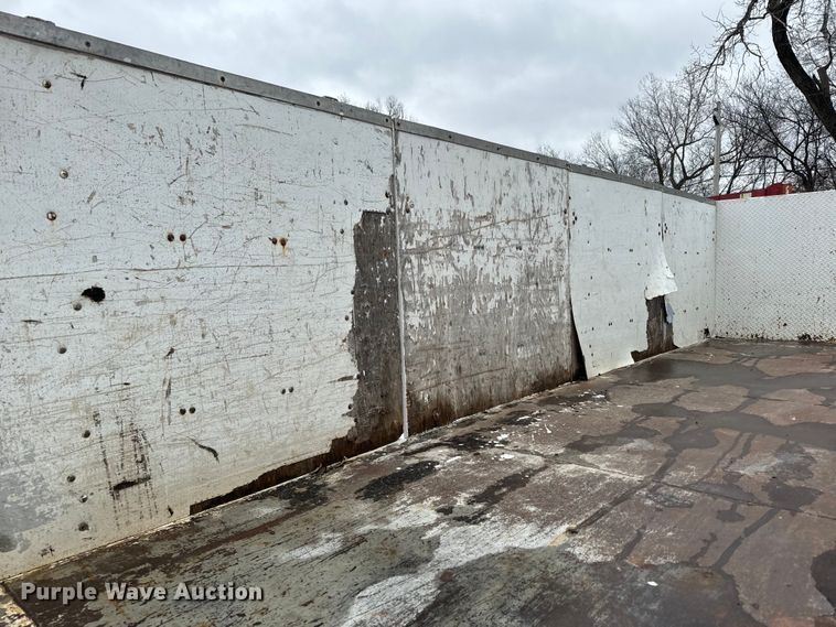 image for item NF9436 2000 Ford F550 Super Duty dump truck