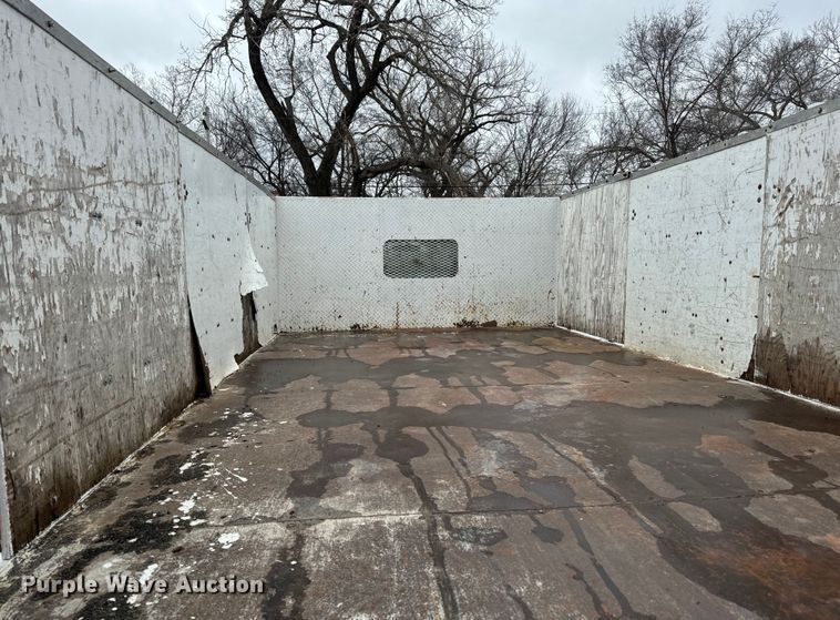 image for item NF9436 2000 Ford F550 Super Duty dump truck