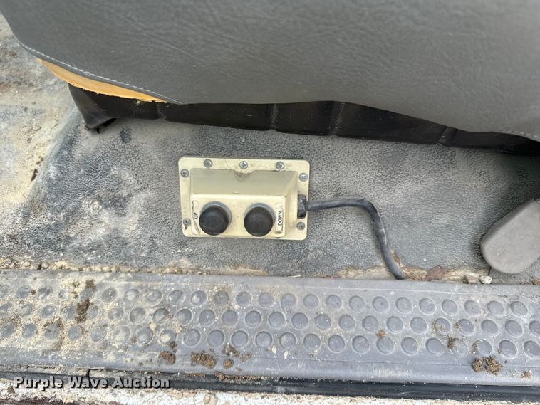 image for item NF9436 2000 Ford F550 Super Duty dump truck