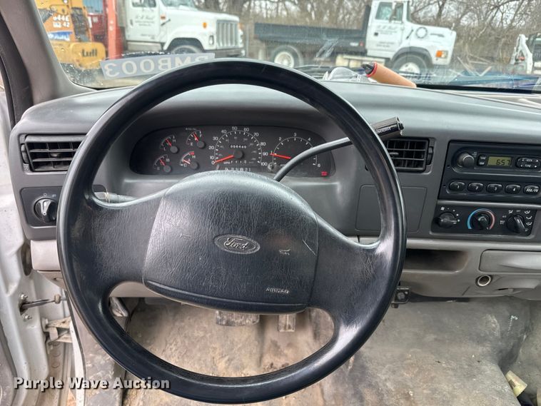 image for item NF9436 2000 Ford F550 Super Duty dump truck