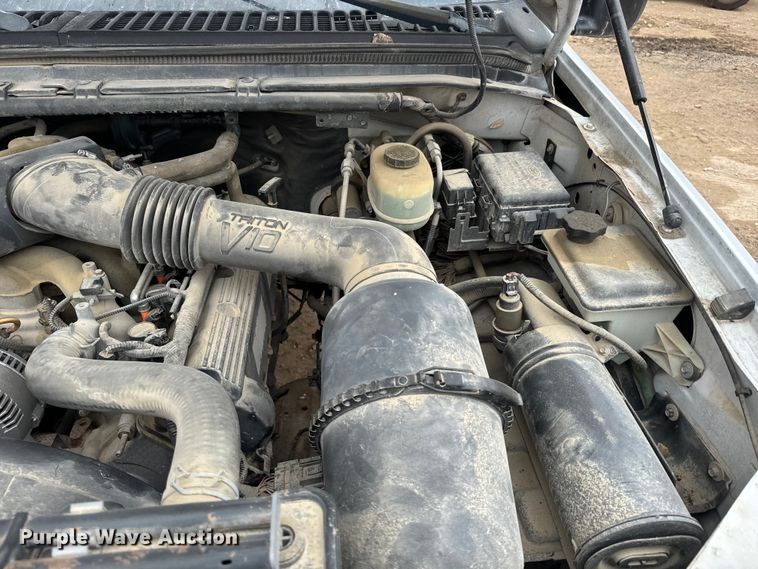 image for item NF9436 2000 Ford F550 Super Duty dump truck