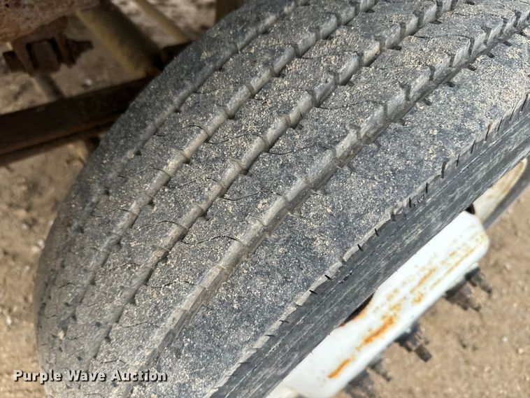 image for item NF9436 2000 Ford F550 Super Duty dump truck