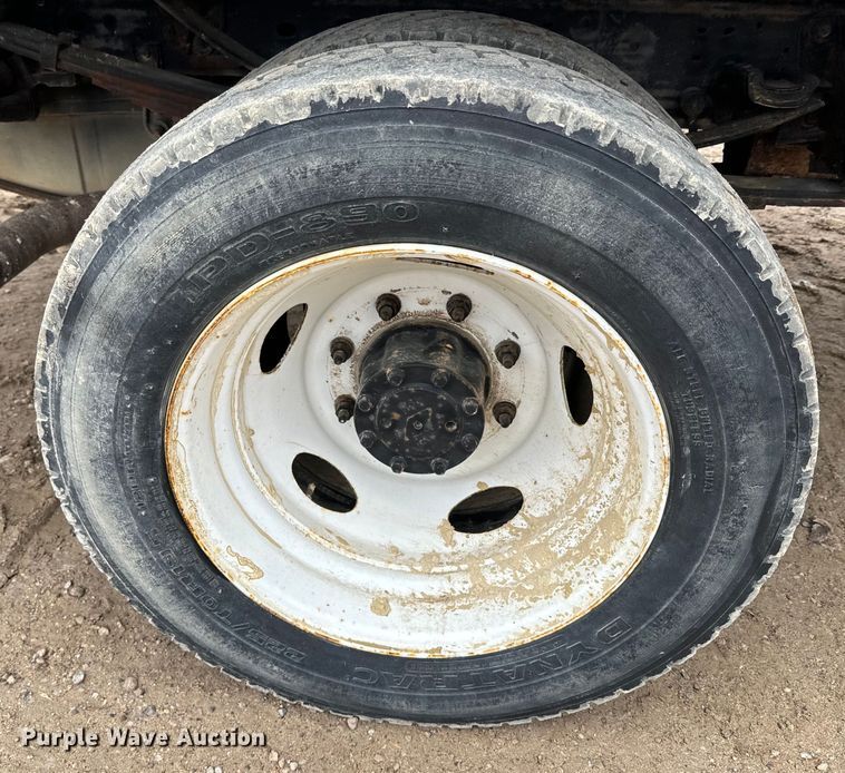 image for item NF9436 2000 Ford F550 Super Duty dump truck