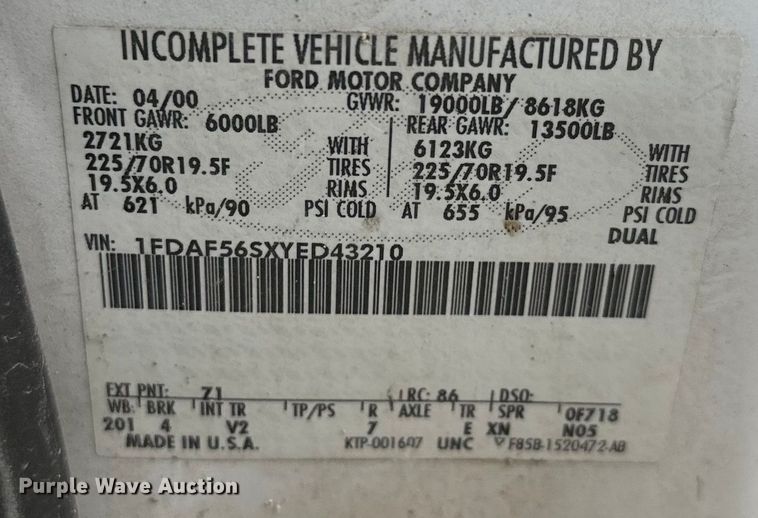 image for item NF9436 2000 Ford F550 Super Duty dump truck