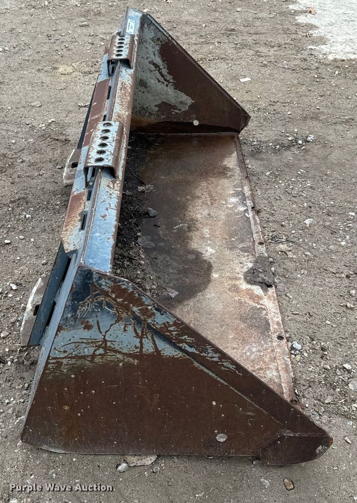image for item NF9438 skid steer bucket