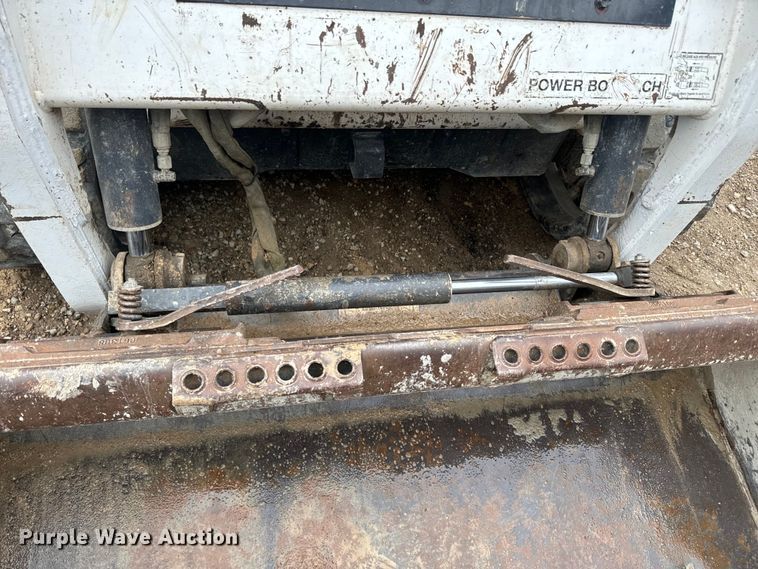 image for item NF9439 2009 Bobcat T190 tracked skid steer loader