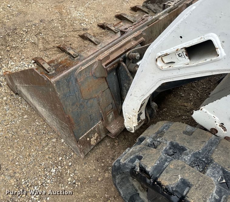 image for item NF9439 2009 Bobcat T190 tracked skid steer loader