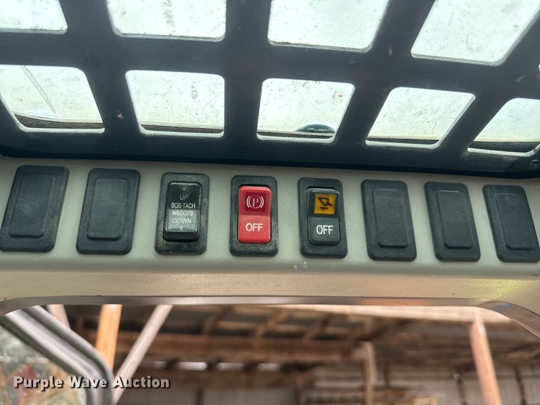 image for item NF9439 2009 Bobcat T190 tracked skid steer loader