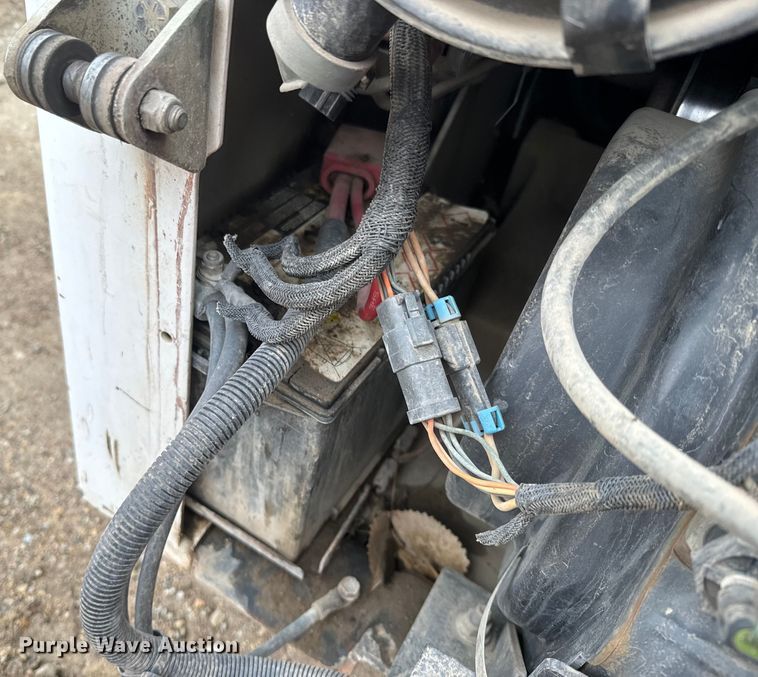 image for item NF9439 2009 Bobcat T190 tracked skid steer loader