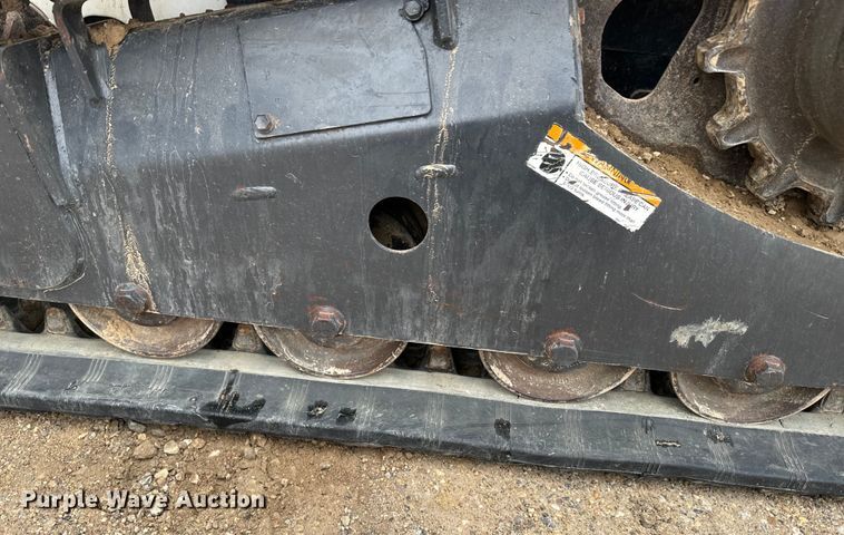 image for item NF9439 2009 Bobcat T190 tracked skid steer loader