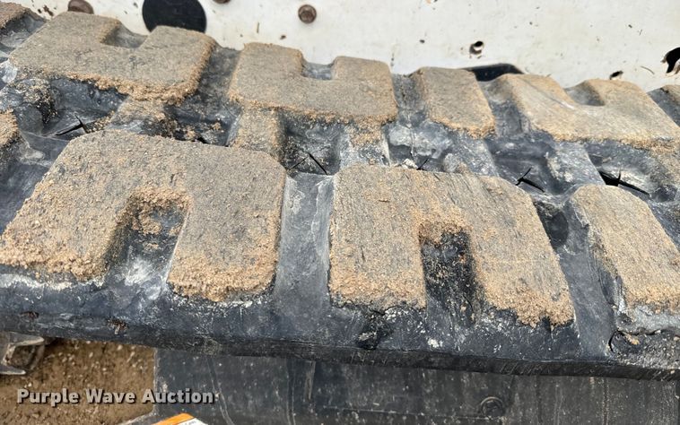 image for item NF9439 2009 Bobcat T190 tracked skid steer loader