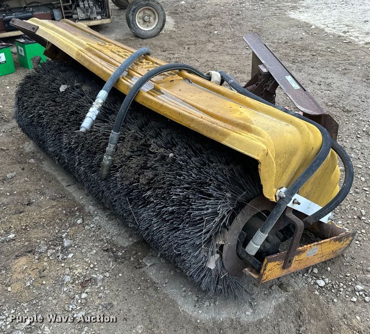 image for item NF9440 skid steer broom