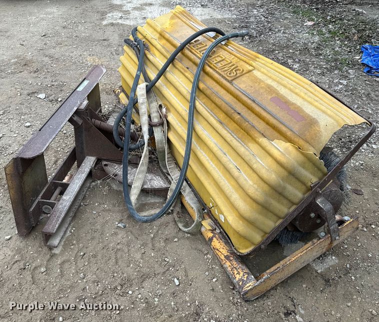 image for item NF9440 skid steer broom