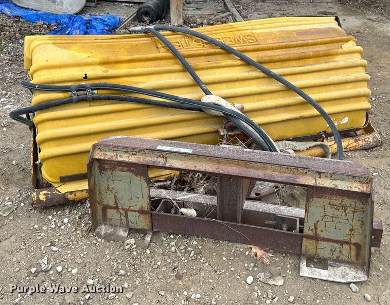 image for item NF9440 skid steer broom