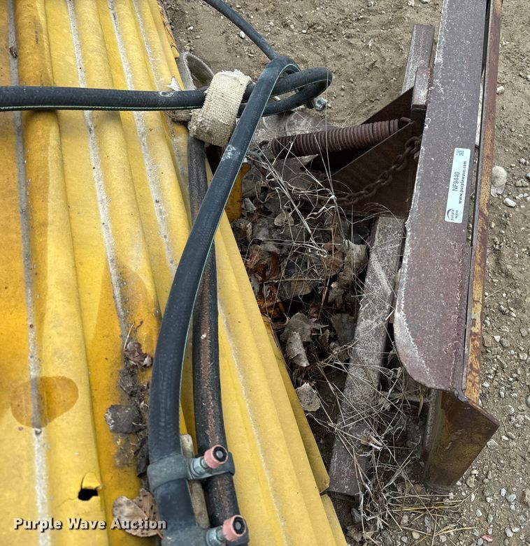 image for item NF9440 skid steer broom