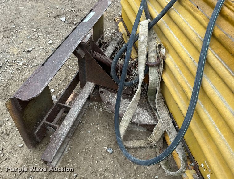 image for item NF9440 skid steer broom