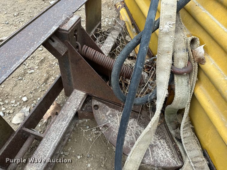 image for item NF9440 skid steer broom