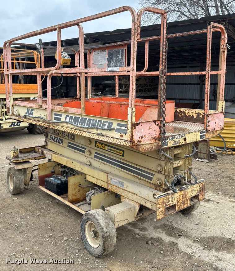 image for item NF9441 JLG CM-2558 scissor lift