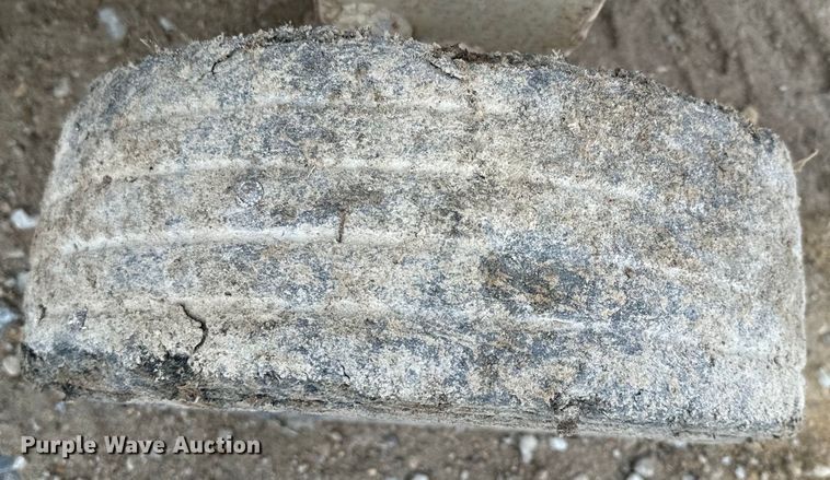 image for item NF9441 JLG CM-2558 scissor lift