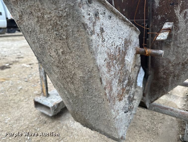 image for item NF9442 Concrete bucket