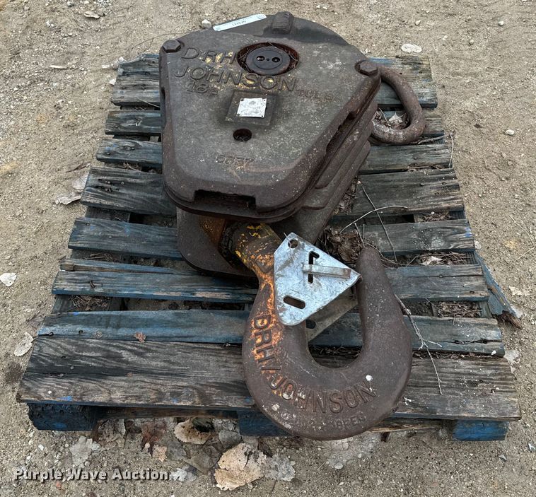 image for item NF9443 DRH Johnson  crane block