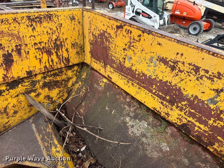 image for item NF9445 Concrete hopper