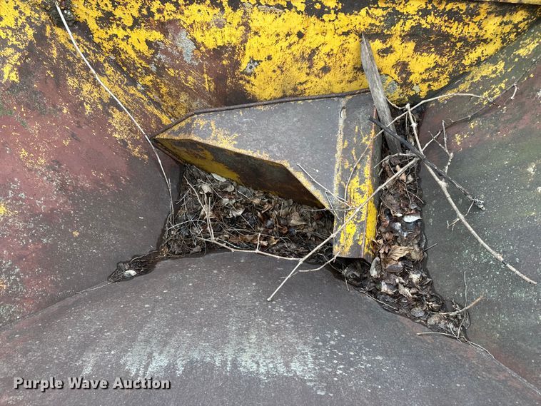 image for item NF9445 Concrete hopper