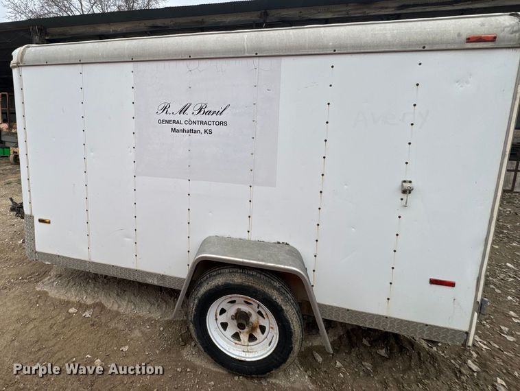 image for item NF9446 2000 Doolittle enclosed cargo trailer
