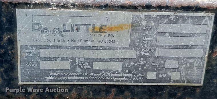 image for item NF9446 2000 Doolittle enclosed cargo trailer