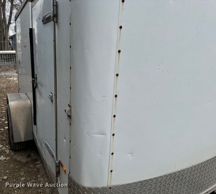 image for item NF9446 2000 Doolittle enclosed cargo trailer