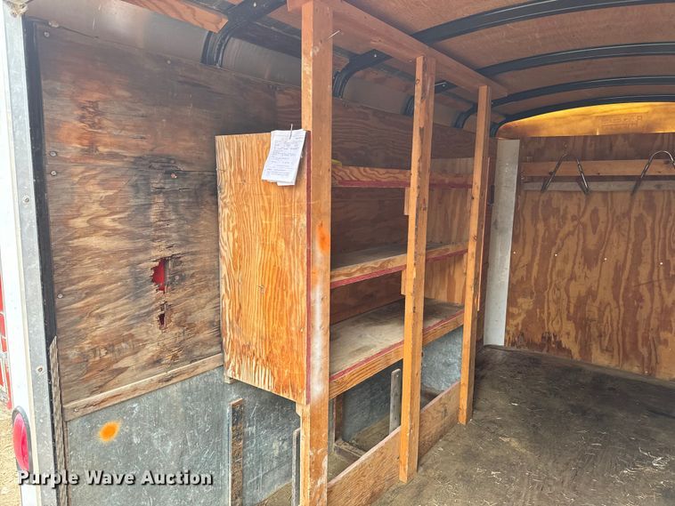 image for item NF9446 2000 Doolittle enclosed cargo trailer