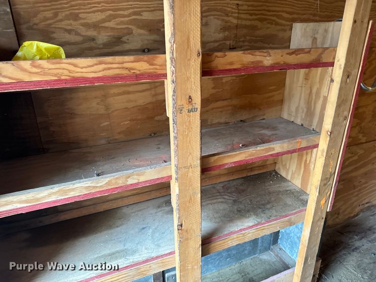 image for item NF9446 2000 Doolittle enclosed cargo trailer