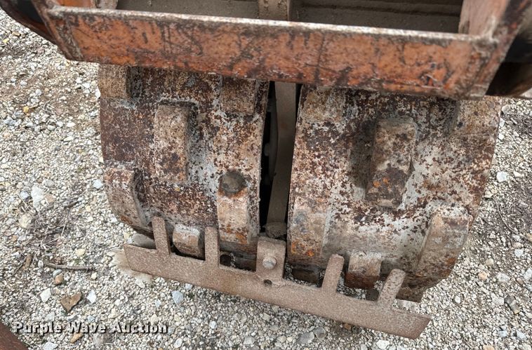 image for item NF9449 Ground Pounder walk behind compactor 