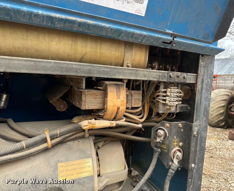 image for item NF9450 Miller Big 40G welder